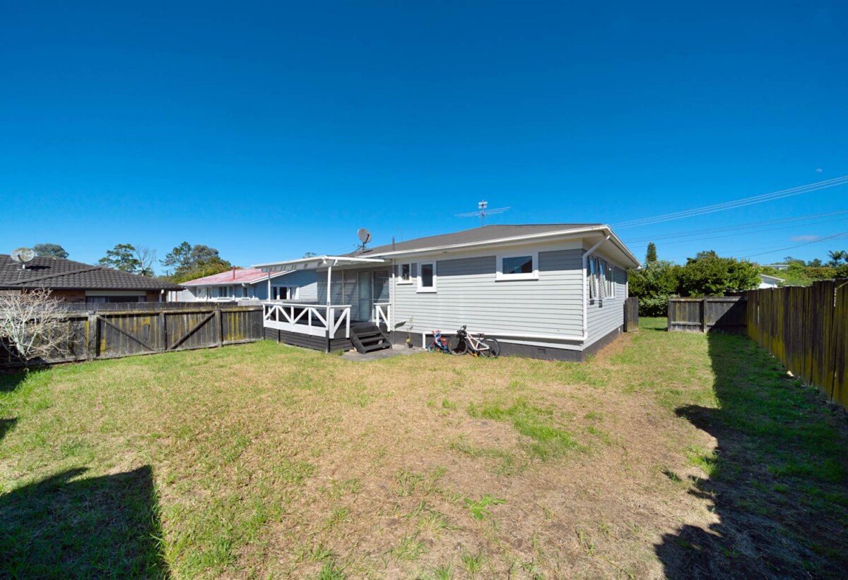 3 beds 1 bath house with 3 car parks on 468m2 section, just minutes from the bustling Lincoln Road shops, supermarkets, and with easy motorway access, 1.3 km to Waitakere College, 29 Don Buck Road, Massey, Auckland
