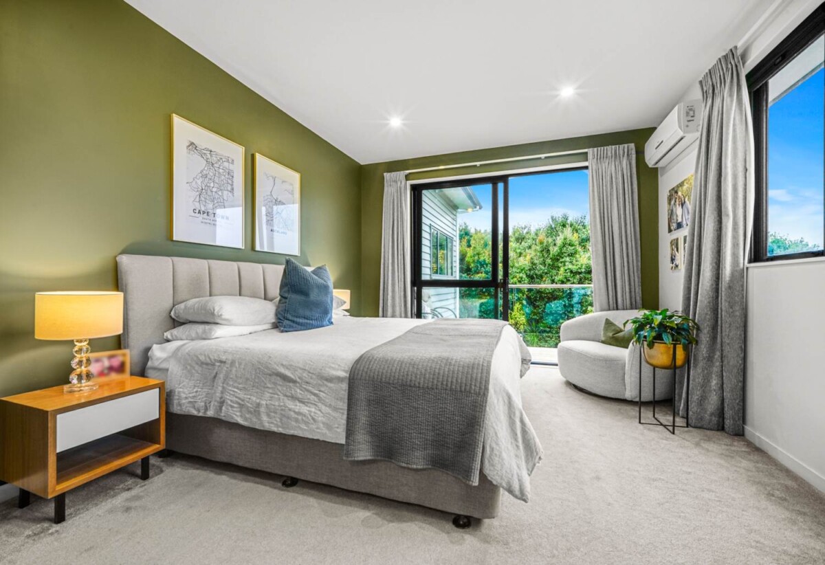 5 beds (3 ensuites) 4.5 baths house with double garage on 460m2 section, a short stroll to Long Bay Village dining, retail, and top-tier schooling at Long Bay Primary and College, beach, 8 Carex Way, Long Bay, Auckland
