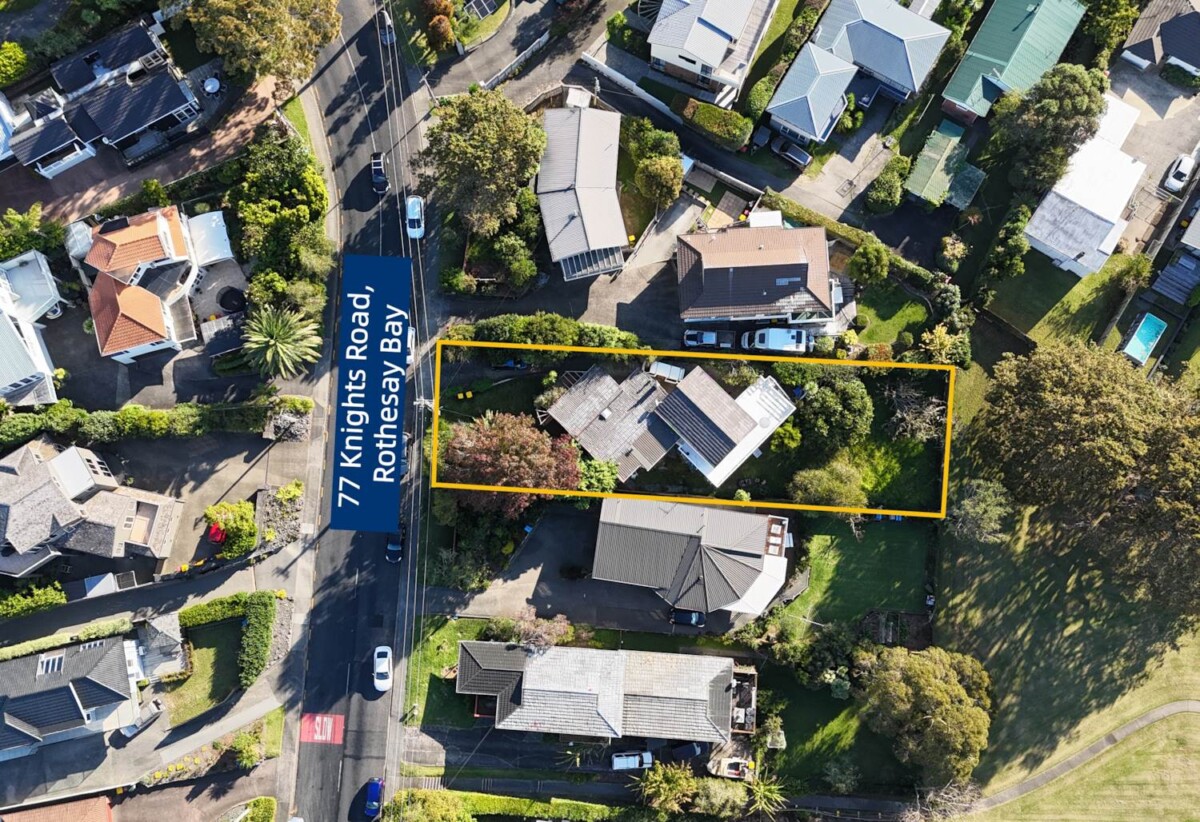Rangitoto College zone and Sea views, 5 beds 2 baths house on 809m2 section, Just minutes to beaches, shops, cafes, and transport, schools, 0.8 km to Browns Bay School, 77 Knights Road, Rothesay Bay, Auckland