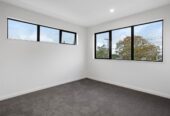 Make an Offer, 10 years Stanford Warranty, Brandnew 3 beds 2.5 baths home with garage, Walk to Moire Park, 0.5 km to Colwill School Massey, near West Harbour, close to motorway access, Local supermarkets and popular eateries are just moments away, while Northwest, Westgate, and Costco are all within a short drive, 8/196 Royal Road, Massey, Auckland