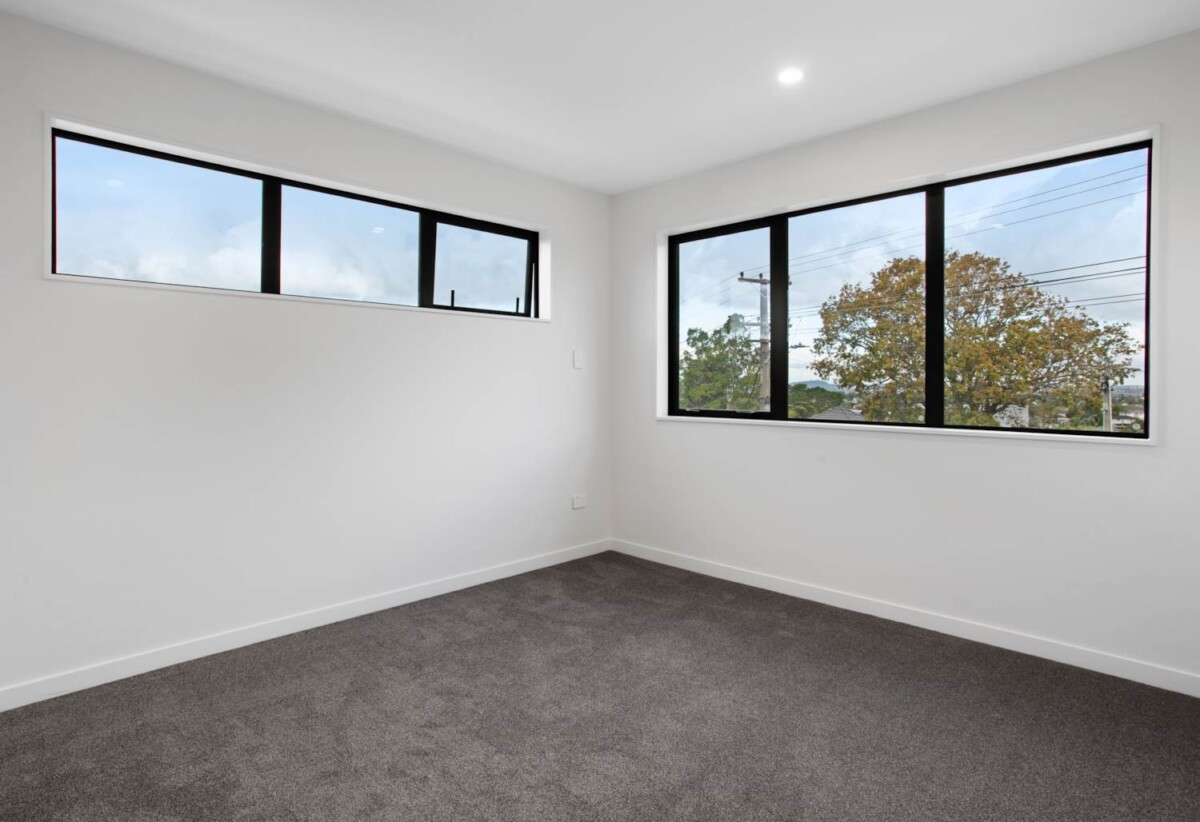 10 years Stanford Warranty, 114m2 Brandnew 3 beds 2.5 baths home with garage, Walk to Moire Park, 0.5 km to Colwill School Massey, near West Harbour, close to motorway access, Local supermarkets and popular eateries are just moments away, while Northwest, Westgate, and Costco are all within a short drive, 4/196 Royal Road, Massey, Auckland