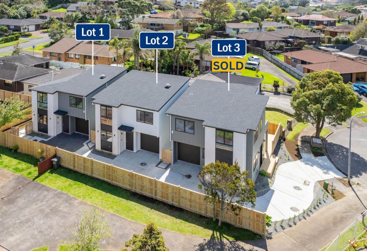 Macleans College zone, Brandnew standalone 4 beds 2.5 baths home with garage, 0.8 km to Bucklands Beach Intermediate, 1.1 km to Macleans College, 11C Mimosa Place, Half Moon Bay, Auckland