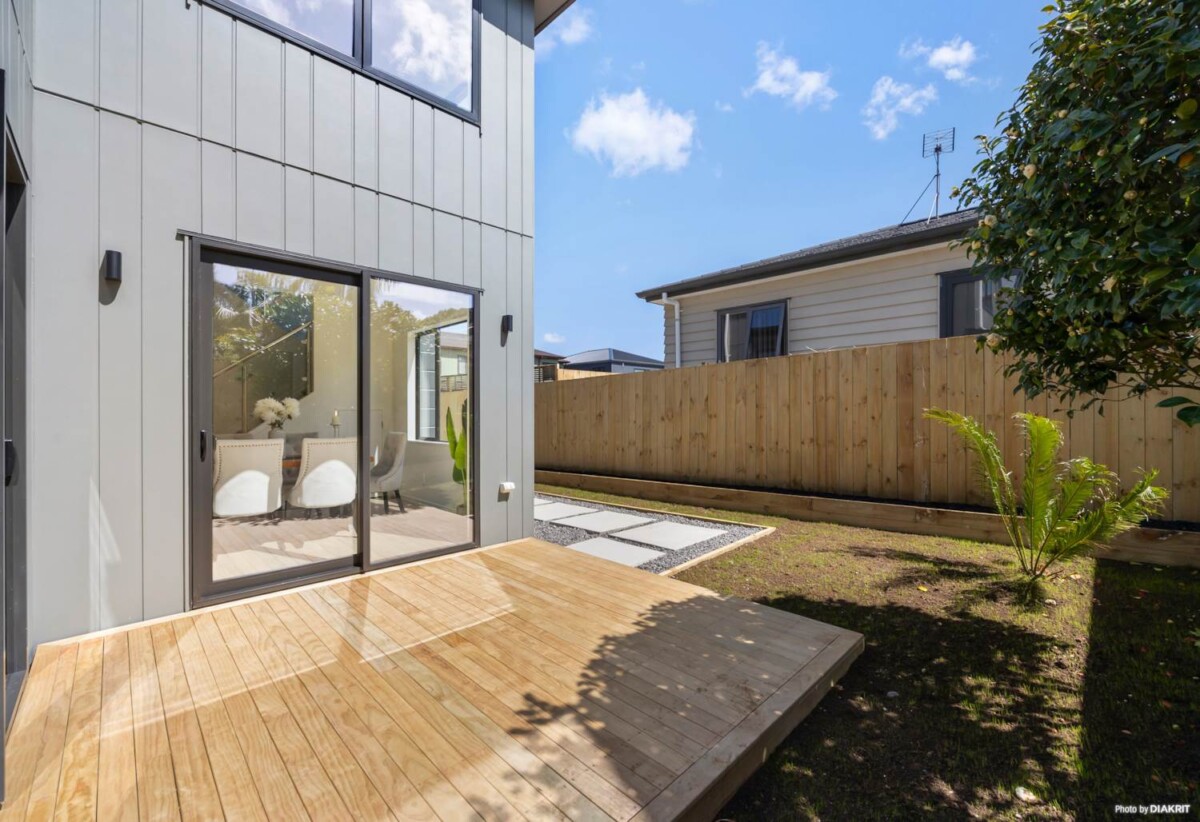 Macleans College zone, Brandnew standalone 4 beds 2.5 baths home with garage, 0.8 km to Bucklands Beach Intermediate, 1.1 km to Macleans College, 11C Mimosa Place, Half Moon Bay, Auckland