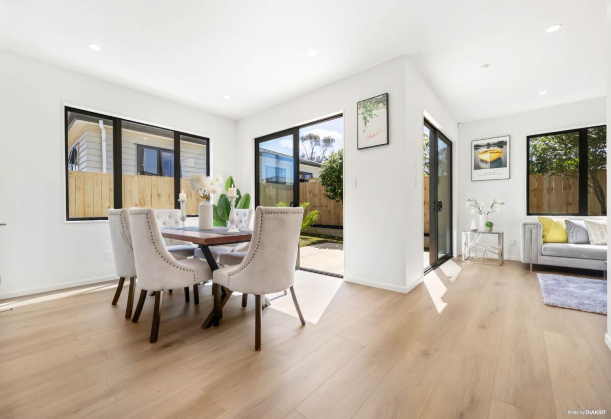 Macleans College zone, Brandnew standalone 4 beds 2.5 baths home with garage, 0.8 km to Bucklands Beach Intermediate, 1.1 km to Macleans College, 11C Mimosa Place, Half Moon Bay, Auckland