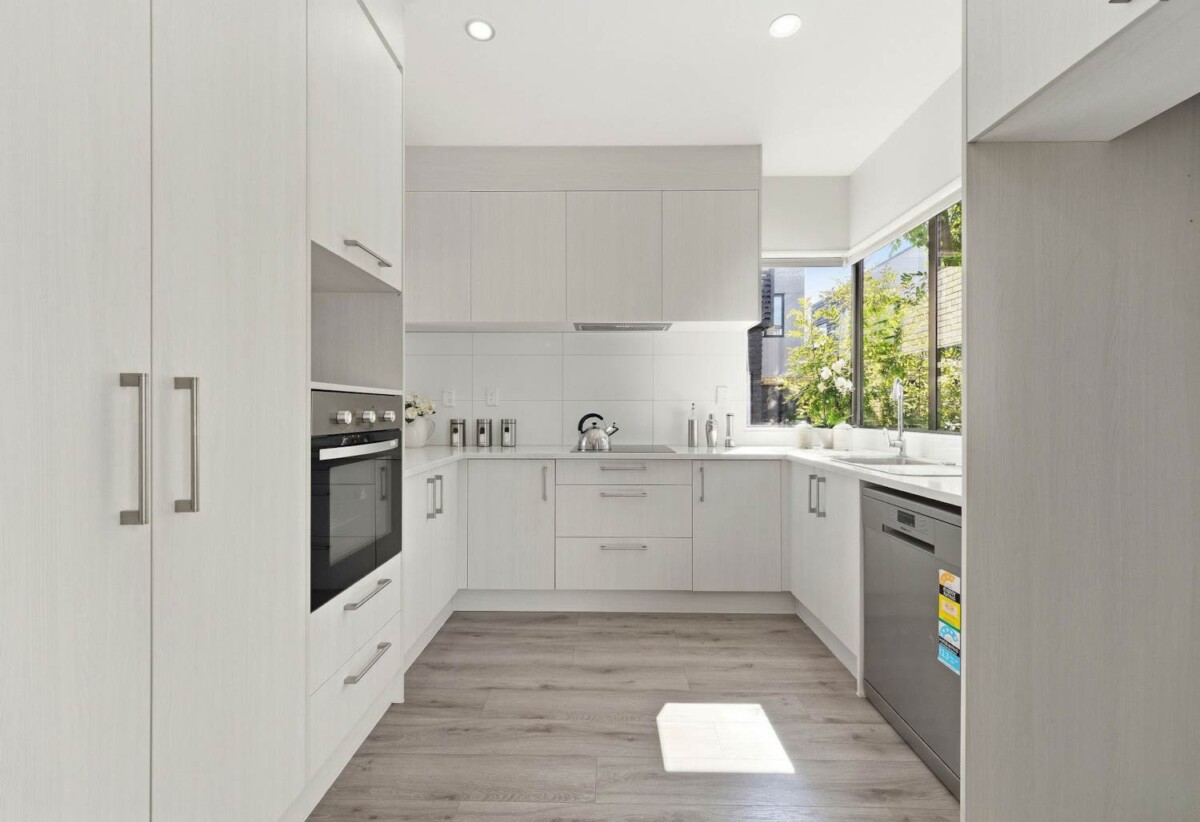 167m2 4 beds 3 baths home with garage, Only a 2-minute walk to Seaside Park and the Tamaki River walkways, close to schools, motorway access, Otahuhu town centre, Sylvia Park Shopping Centre, 1.1 km to Otahuhu Intermediate, 2/224 Princes Street East, Otahuhu, Auckland