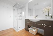 Renovated 3 beds 1 bath house, Zoned for the popular Farm Cove Intermediate and Pakuranga College, close to schools, shops, shopping centre, 0.6 km to Elm Park School, Lot 1, 29 Hope Farm Avenue, Pakuranga Heights, Auckland