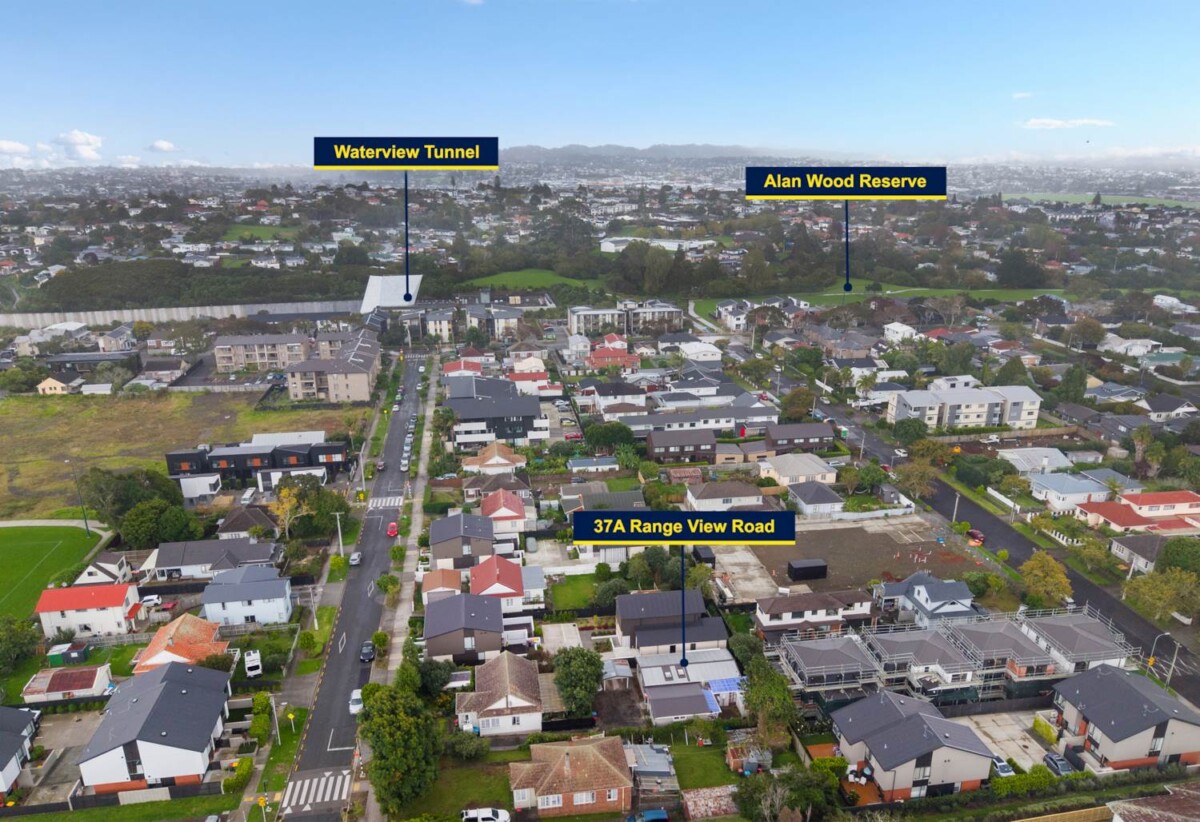 Renovated 4 beds 2 baths house with car port and car parks, close to shops, schools, parks, motorway access, 0.3 km to Owairaka District School, 37A Range View Road, Mt Albert, Auckland