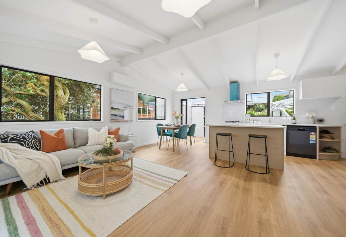 Renovated 4 beds 2 baths house with car port and car parks, close to shops, schools, parks, motorway access, 0.3 km to Owairaka District School, 37A Range View Road, Mt Albert, Auckland