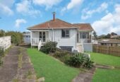 Mt Roskill Grammar zone, 3 beds 1 bath house with standalone garage on 895m2 section, Ground-floor rumpus with exterior access – home office or studio ready, close to schools, shops, motorway access, 0.6 km to Hay Park School, 9 Morrie Laing Avenue, Mt Roskill, Auckland