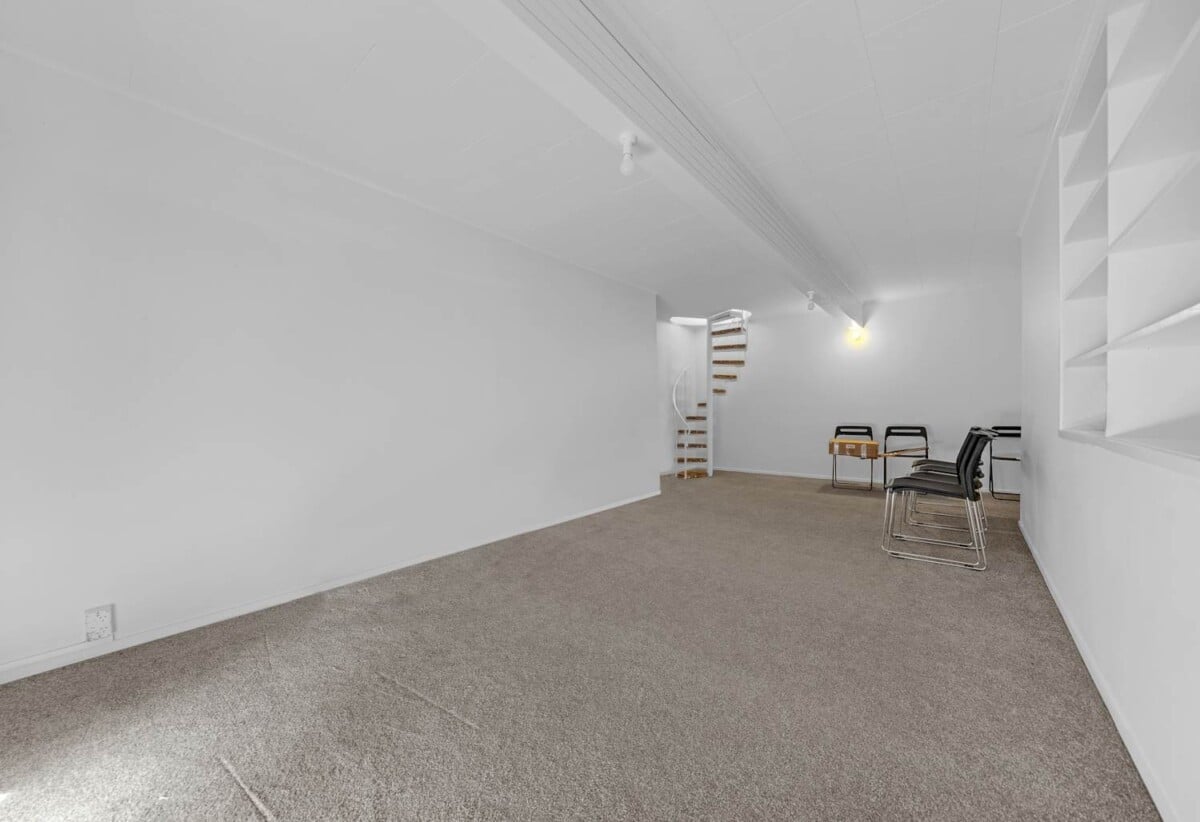 Mt Roskill Grammar zone, 3 beds 1 bath house with standalone garage on 895m2 section, Ground-floor rumpus with exterior access – home office or studio ready, close to schools, shops, motorway access, 0.6 km to Hay Park School, 9 Morrie Laing Avenue, Mt Roskill, Auckland