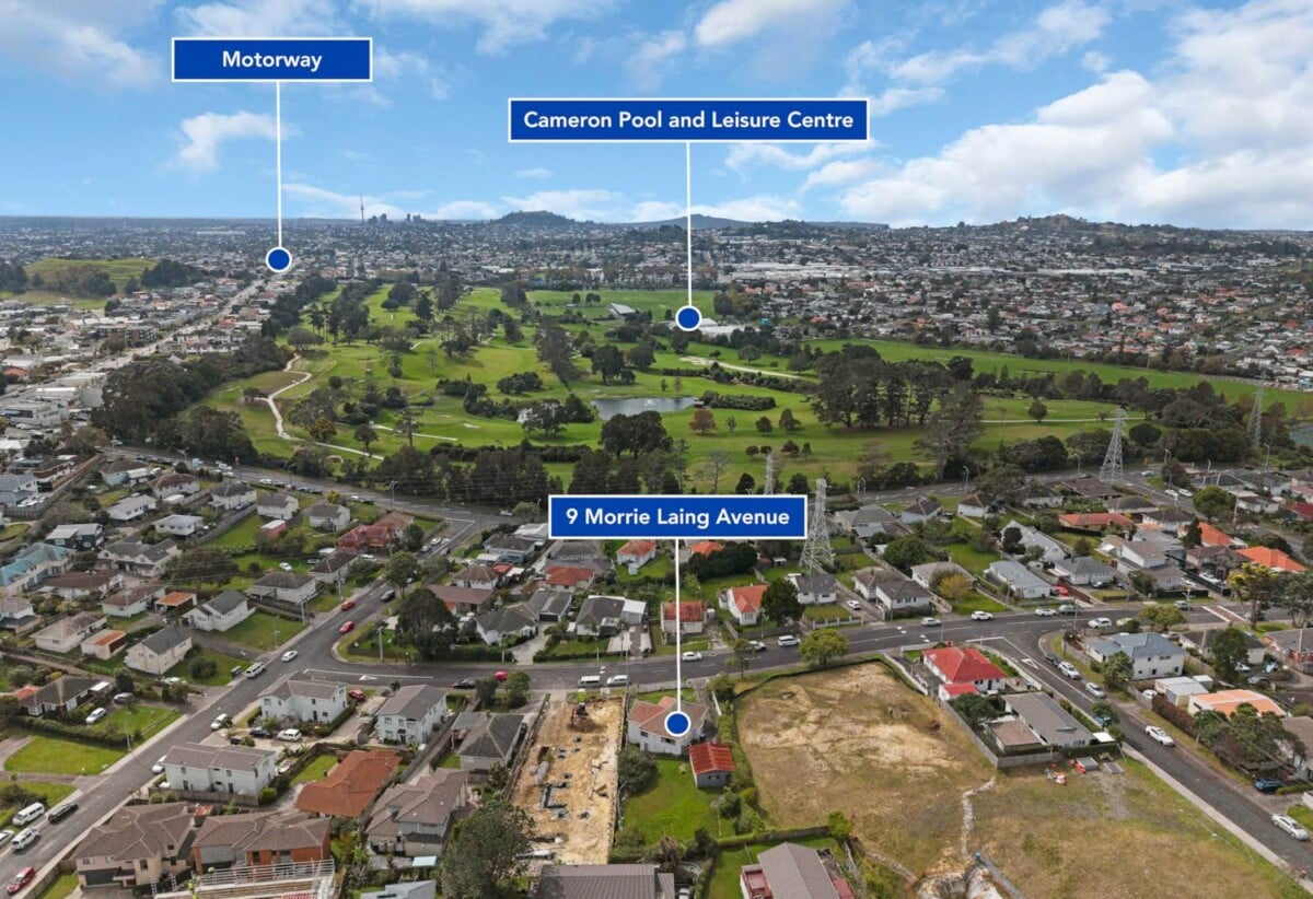 Mt Roskill Grammar zone, 3 beds 1 bath house with standalone garage on 895m2 section, Ground-floor rumpus with exterior access – home office or studio ready, close to schools, shops, motorway access, 0.6 km to Hay Park School, 9 Morrie Laing Avenue, Mt Roskill, Auckland