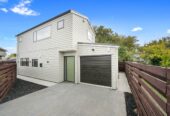 Brandnew 3 beds 2.5 baths house with garage on 195m2 section, Zoned for the popular Farm Cove Intermediate and Pakuranga College, close to schools, shops, shopping centre, 0.6 km to Elm Park School, Lot 2, 29 Hope Farm Avenue, Pakuranga Heights, Auckland