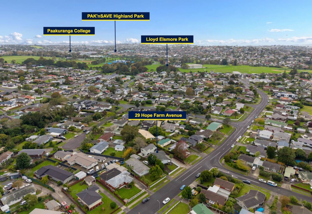 Brandnew 3 beds 2.5 baths house with garage on 195m2 section, Zoned for the popular Farm Cove Intermediate and Pakuranga College, close to schools, shops, shopping centre, 0.6 km to Elm Park School, Lot 2, 29 Hope Farm Avenue, Pakuranga Heights, Auckland