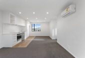 3 beds 2 baths home with garage and backyard, A three-minute walk to the Fruitvale Train Station and bus stops, A five-minute drive to Lynn Mall, 0.7 km to Fruitvale Road School, 10/1 Fruitvale Road, New Lynn, Auckland