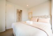 Auckland Girls’ Grammar School zone, Freehold 2 beds 1 bath 1 car park apartment, approx. 52sqm + balcony, Residents enjoy access to a heated indoor pool, sauna and secure facilities, all within easy reach of Victoria Park, Ponsonby and the city, 0.5 km to Auckland Girls’ Grammar School, 1302/15 Union Street, City Centre, Auckland