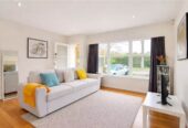 Brick 2 beds 1 bath home with car parks, within Takapuna’s top-tier school zones, and just minutes’ walk to the lakefront of Lake Pupuke, easy reach to Takapuna town centre, 0.4 km to Takapuna School, 2/56A Killarney Street, Takapuna, Auckland