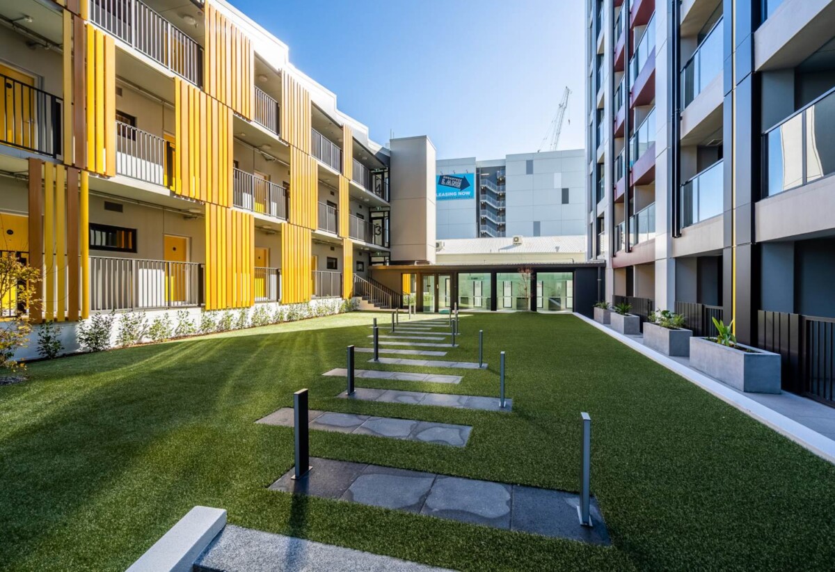 Auckland Girls’ Grammar School zone, Freehold 2 beds 1 bath 1 car park apartment, approx. 52sqm + balcony, Residents enjoy access to a heated indoor pool, sauna and secure facilities, all within easy reach of Victoria Park, Ponsonby and the city, 0.5 km to Auckland Girls’ Grammar School, 1205/15 Union Street, City Centre, Auckland
