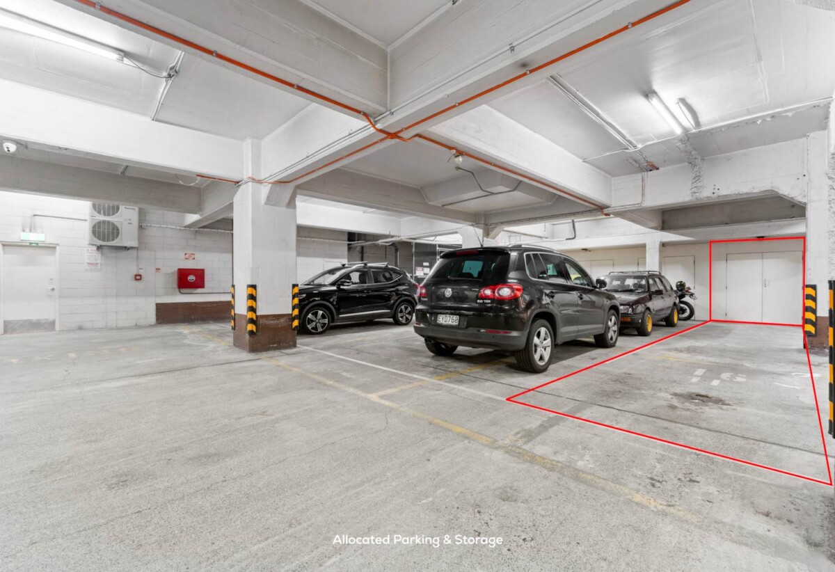 Auckland Girls’ Grammar School zone, Fully renovated, 73m2 Freehold 1 bed 1 bath 2 car parks apartment with Oversized private courtyard, Full furniture package is included, Just a short stroll to Commercial Bay, Britomart, and Queen Street, 1I/10-14 Hobson Street, City Centre, Auckland