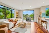 Next to Reserve and Short Cut to Albany Oak, 5 beds 3 baths house on 561m2 section, moments to Albany Mall, golf club, schools, 0.8 km to Albany Junior High School, 15 Aberley Road, Albany, Auckland