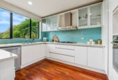Next to Reserve and Short Cut to Albany Oak, 5 beds 3 baths house on 561m2 section, moments to Albany Mall, golf club, schools, 0.8 km to Albany Junior High School, 15 Aberley Road, Albany, Auckland