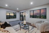 Next to Reserve and Short Cut to Albany Oak, 5 beds 3 baths house on 561m2 section, moments to Albany Mall, golf club, schools, 0.8 km to Albany Junior High School, 15 Aberley Road, Albany, Auckland