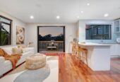 Next to Reserve and Short Cut to Albany Oak, 5 beds 3 baths house on 561m2 section, moments to Albany Mall, golf club, schools, 0.8 km to Albany Junior High School, 15 Aberley Road, Albany, Auckland