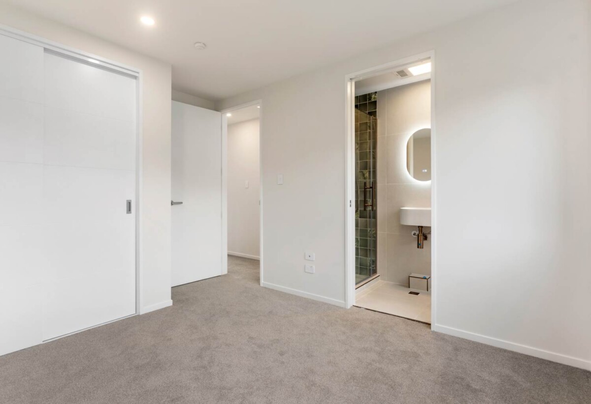 10-Year Master Build Guarantee, 132m2 Brandnew 3 beds 2.5 baths home with garage, Ground floor entry lounge + guest toilet single internal access garage, close to schools, shops, supermarkets, motorway access, Zoned for Willow Park, Sunnybrae Normal, Northcote Intermediate & College, 35D Lynden Avenue, Hillcrest, Auckland