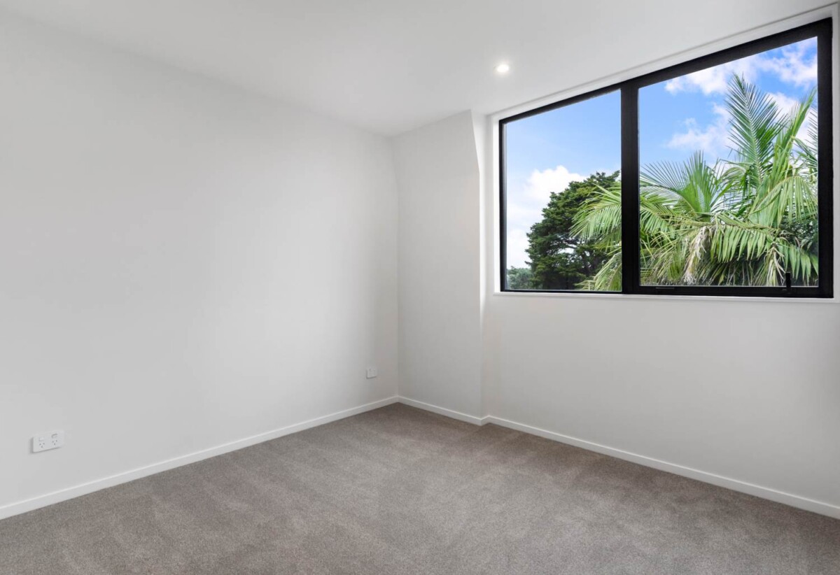 10-Year Master Build Guarantee, 132m2 Brandnew 3 beds 2.5 baths home with garage, Ground floor entry lounge + guest toilet single internal access garage, close to schools, shops, supermarkets, motorway access, Zoned for Willow Park, Sunnybrae Normal, Northcote Intermediate & College, 35D Lynden Avenue, Hillcrest, Auckland