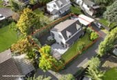 3 beds 1 bath house with carport on half share of 945m² section, close to schools parks, shops, shopping centres, golf club, 1/10 Amerce Place, Highland Park, Auckland