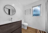4 beds 3 baths house on 354m2 section, approximately 5 years young, close to schools, shops, supermarkets, train station, 0.8 km to Papatoetoe South School, 46A Hillside Road, Papatoetoe, Auckland