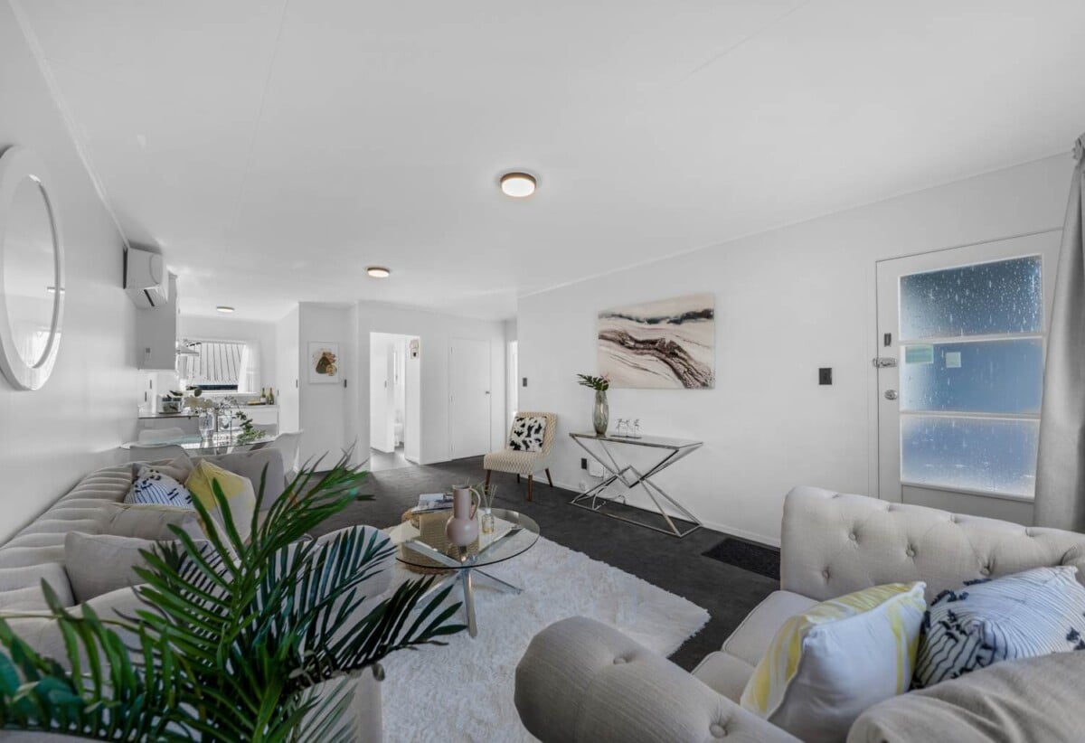 2 beds 1 bath home with carport, a storage unit and a small garden, close to the train station, bus stops, parks, LynnMall, schools, 0.7 km to Kelston School, 2/22 Koromiko Street, New Lynn, Auckland