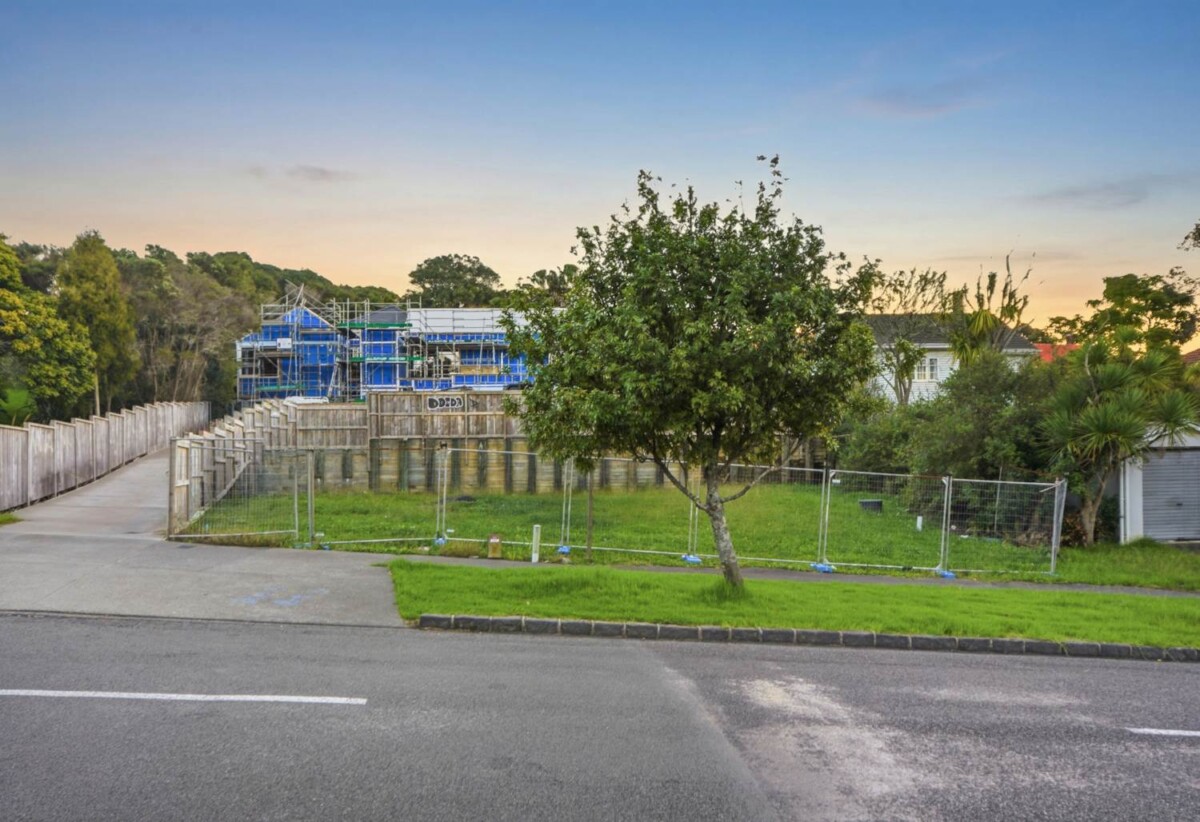 365m2 section, with A proposed new dwelling of approximately 291m² (more or less), just moments from Tautari Reserve, 0.5 km to Orakei School, 77A Reihana Street, Orakei, Auckland