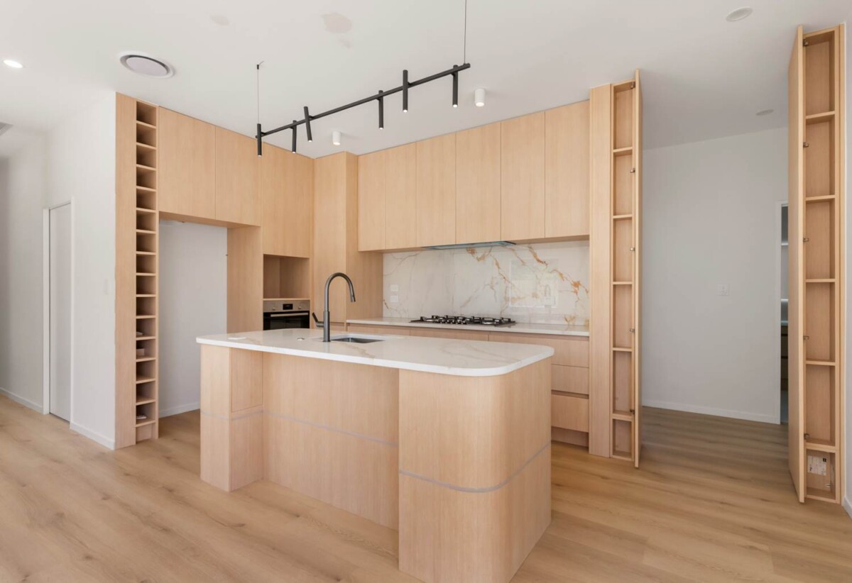 2 kitchens and 1 bed granny, Brandnew 4 beds 3 baths house with double garage on 321m2 section, close to schools, shops, town centre, 51 Stableford Crescent, Opaheke, Auckland