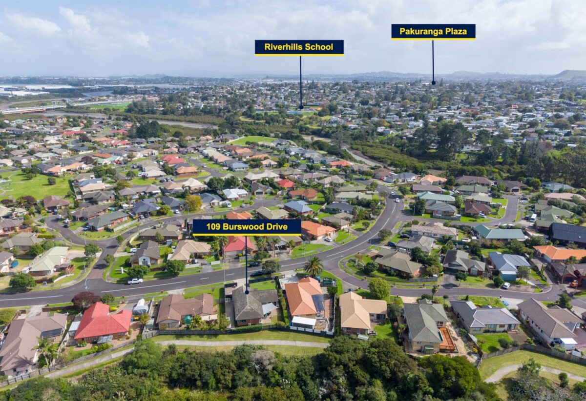Brick and tile 4 beds 2 baths house with double garage on 578m2 section, Direct backyard access to a reserve and walking track, minutes from shops, supermarkets, Botany Downs shopping centre, 0.7 km to Riverhills School, 109 Burswood Drive, Burswood, Auckland