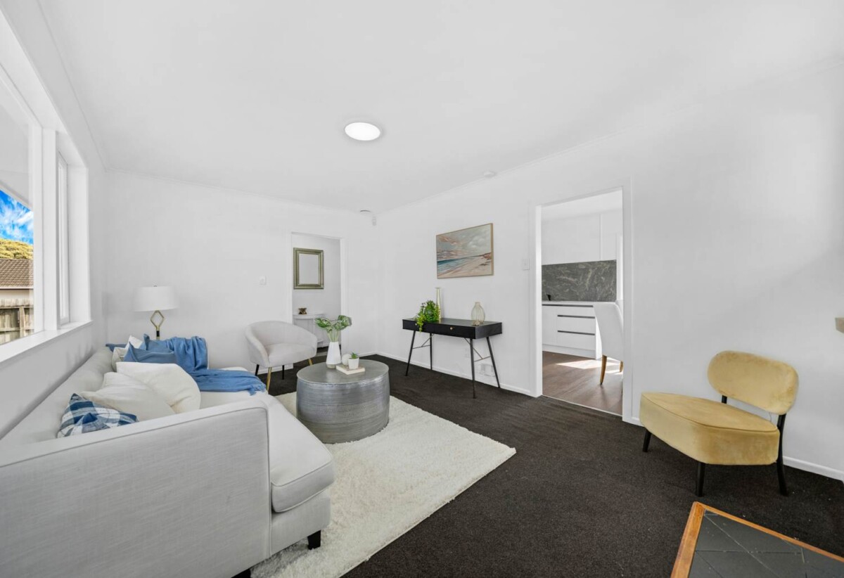 Renovated 3 beds + 2 sleepout rooms 1 bath house with garage on 746m2 section, CV $790,000, within easy walking distance to the train station, local schools, shopping, parks and playgrounds. 0.7 km to Manurewa High School, 15A Halsey Road, Manurewa, Auckland