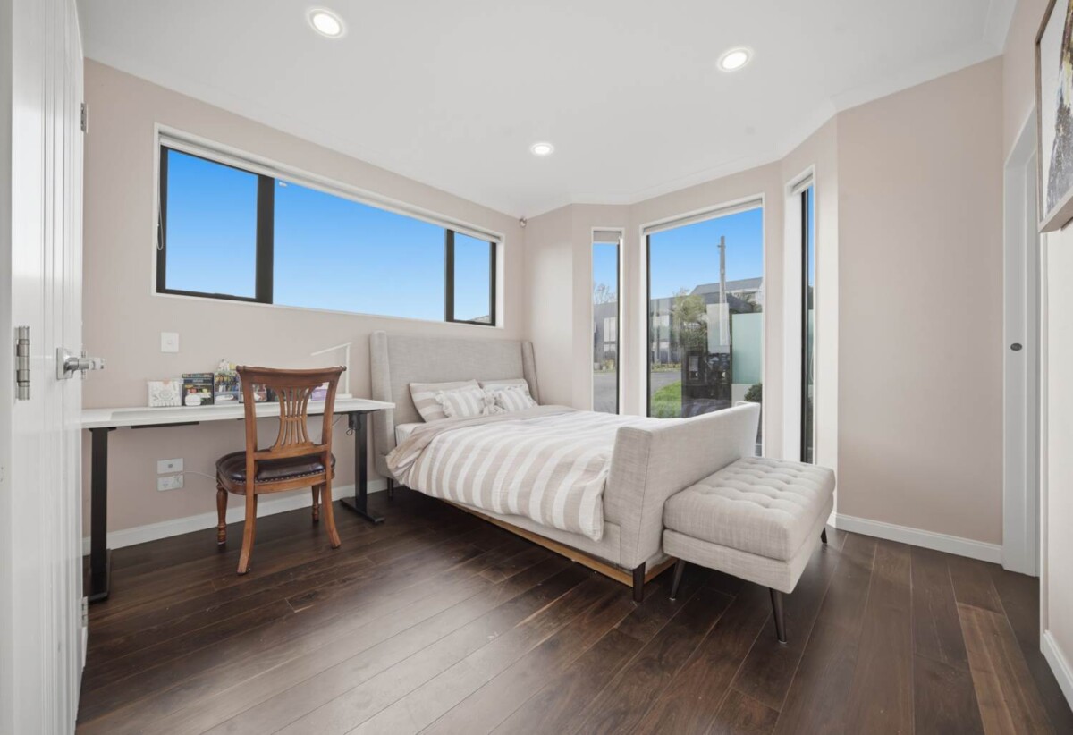 Rangitoto College zone, Sea Views, 376m2 6 beds 5.5 baths house with double garage on 464m2 section, moments from the shoreline of Murrays Bay Beach and Mairangi Bay Beach, shops, supermarkets, schools, 0.7 km to Murrays Bay School, 1A Churchill Road, Murrays Bay, Auckland