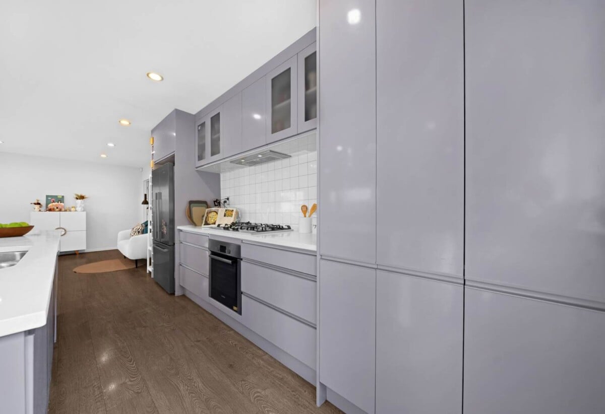 Once over 10 years, Must sell- vendor has purchased elsewhere, 4 beds 2 baths house with double garage on 451m2 section, close to schools shops, parks, motorway access, 0.7 km to Rosebank School, 59A Mead Street, Avondale, Auckland