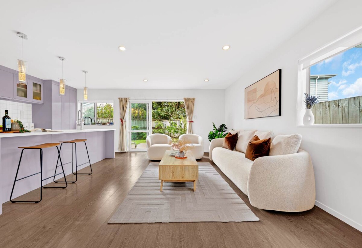 Once over 10 years, Must sell- vendor has purchased elsewhere, 4 beds 2 baths house with double garage on 451m2 section, close to schools shops, parks, motorway access, 0.7 km to Rosebank School, 59A Mead Street, Avondale, Auckland