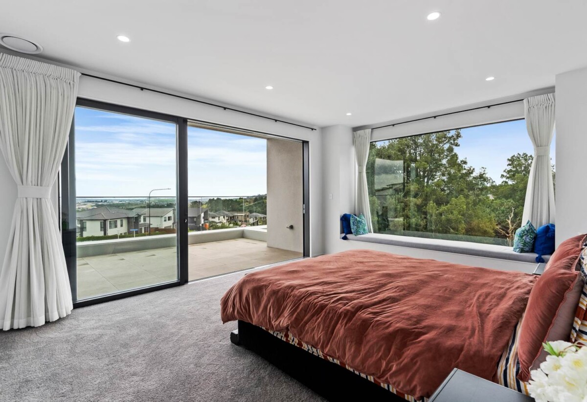 Next to a lush native reserve, 545m2 8 beds 5.5 baths house with double garage on 3536m2 section, 2-beds granny, Private home theatre with a 160” screen, Dolby Vision + Atmos, and a built-in bar, hree-phase power with full EV charging station, close to schools, Ormiston shopping centre, 326 Flat Bush School Road, Flat Bush, Auckland