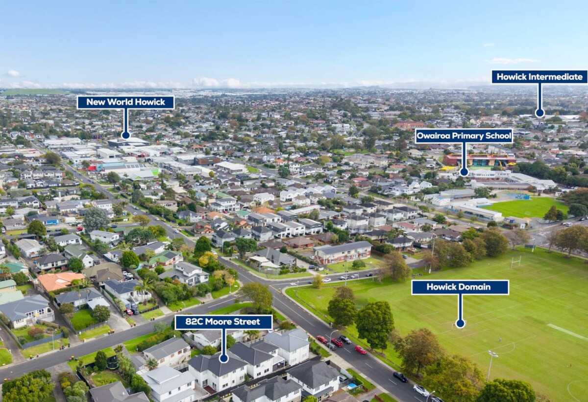 Opposite Howick Domain, Standalone 5 beds 2.5 baths house with double garage, just a short stroll to Countdown, New World, Owairoa School, and the Howick Village, 82C Moore Street, Howick, Auckland