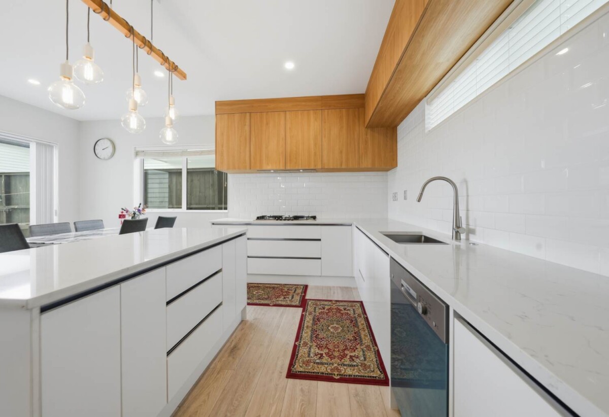 Opposite Howick Domain, Standalone 5 beds 2.5 baths house with double garage, just a short stroll to Countdown, New World, Owairoa School, and the Howick Village, 82C Moore Street, Howick, Auckland