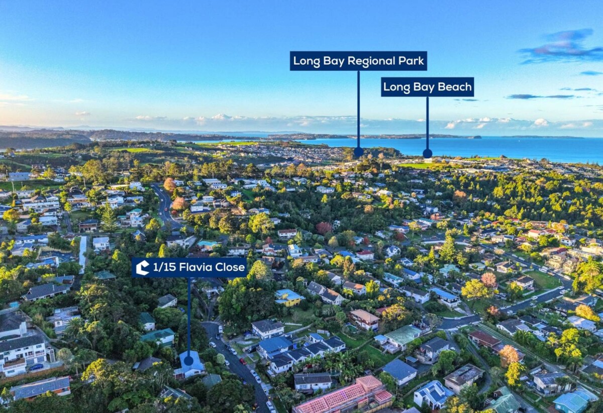 4 beds 2 baths house with double garage and views, Construction: Durable Hardiplank exterior with a classic metal tile roof. 1 km to Long Bay College, 1/15 Flavia Close, Torbay, Auckland