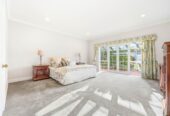 440m2 Renovated 5 beds 2 baths house with double garage and swimming pool on 1.0338ha land, close to schools, shops, motorway access, 0.5 km to Hingaia Peninsula School, 1.5 km to Rosehill Intermediate and Rosehill College, 119 Hingaia Road, Karaka, Auckland