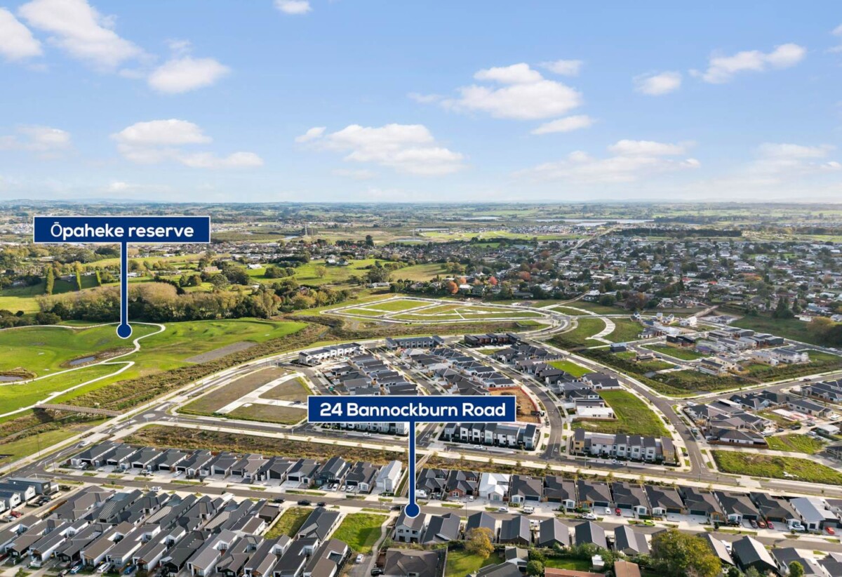 5 beds 3 baths house with garage on 339m2 section, 1 bed 1 bath ground floor, close to Opaheke School and nearby reserves, Papakura town centre, motorway access, 24 Bannockburn Road, Opaheke, Auckland