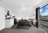 4 beds 2 baths house with standalone double garage on 557m2 section, close to schools, shops, supermarkets, train station, 0.7 km to Papatoetoe West School, 46 Hillside Road, Papatoetoe, Auckland