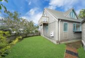 4 beds 2 baths house with standalone double garage on 557m2 section, close to schools, shops, supermarkets, train station, 0.7 km to Papatoetoe West School, 46 Hillside Road, Papatoetoe, Auckland