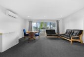 4 beds 3 baths house on 385m2 section, approximately 5 years young, close to schools, shops, supermarkets, train station, 0.8 km to Papatoetoe South School, 46B Hillside Road, Papatoetoe, Auckland