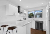 4 beds 3 baths house on 385m2 section, approximately 5 years young, close to schools, shops, supermarkets, train station, 0.8 km to Papatoetoe South School, 46B Hillside Road, Papatoetoe, Auckland