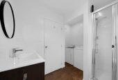 4 beds 3 baths house on 385m2 section, approximately 5 years young, close to schools, shops, supermarkets, train station, 0.8 km to Papatoetoe South School, 46B Hillside Road, Papatoetoe, Auckland
