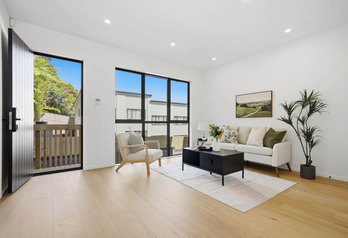 150m2 Brandnew standalone 4 beds 2.5 baths home with garage, Minutes away from Glenfield Mall and recreation centre, Kaipatiki Park & outdoor recreation areas, 1.1 km to Glenfield Intermediate School, Lot 4/16 Waverley Avenue, Glenfield, Auckland